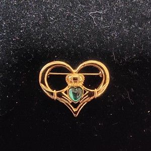 Vintage Avon N R Heart Goldtone Brooch Pin Teal Green Stone Made for a Queen
